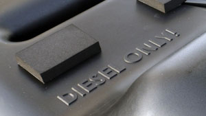 jeep commander diesel fuel tank plastic